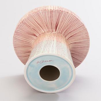 HEINI RIITAHUHTA, veistos/tarjoilumalja, "Sieni", posliinia, signeerattu Heini Riitahuhta.