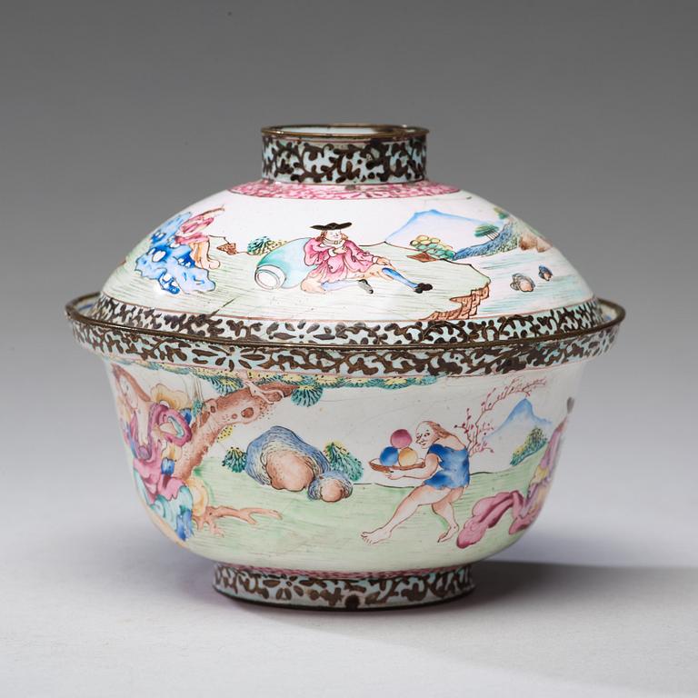 An enamelled 'European Subject' cup with cover, Qing dynasty, 18th Century.