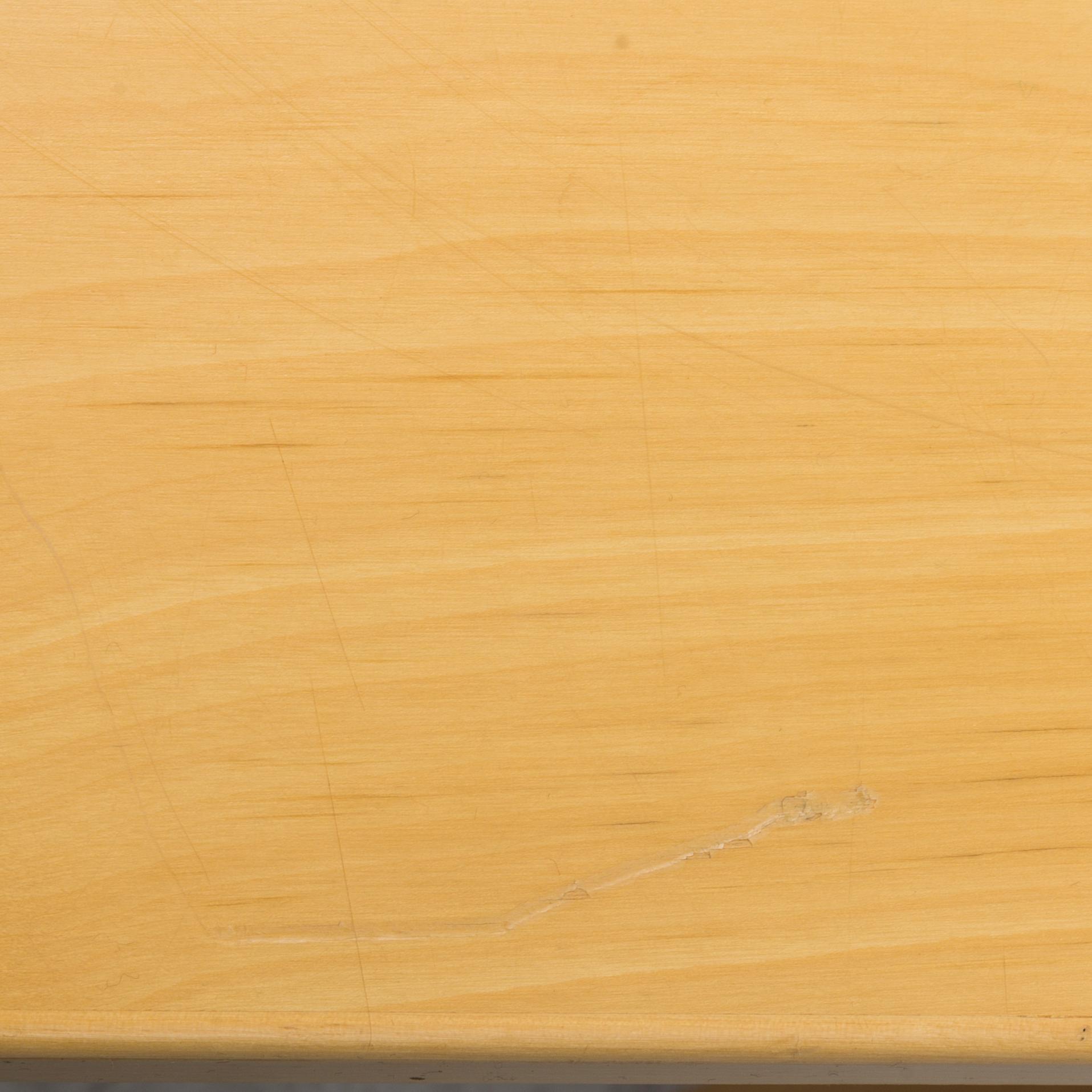 ALVAR AALTO, skrivbord med hurts, Artek, Finland, 1900-talets andra hälft.