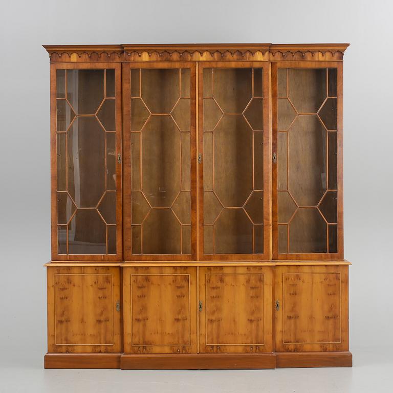 BOKSKÅP, England, 1900-talets första hälft.