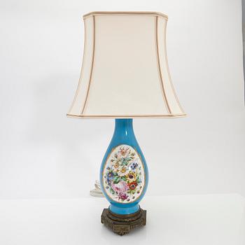 Table lamp, porcelain, first half of the 20th century.
