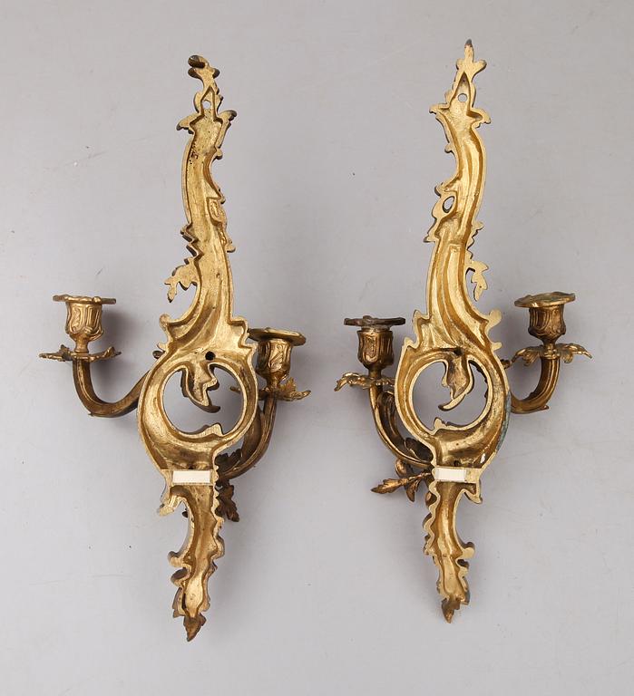 VÄGGLAMPETTER, 1 par, rokokostil, 1900-talets första hälft.