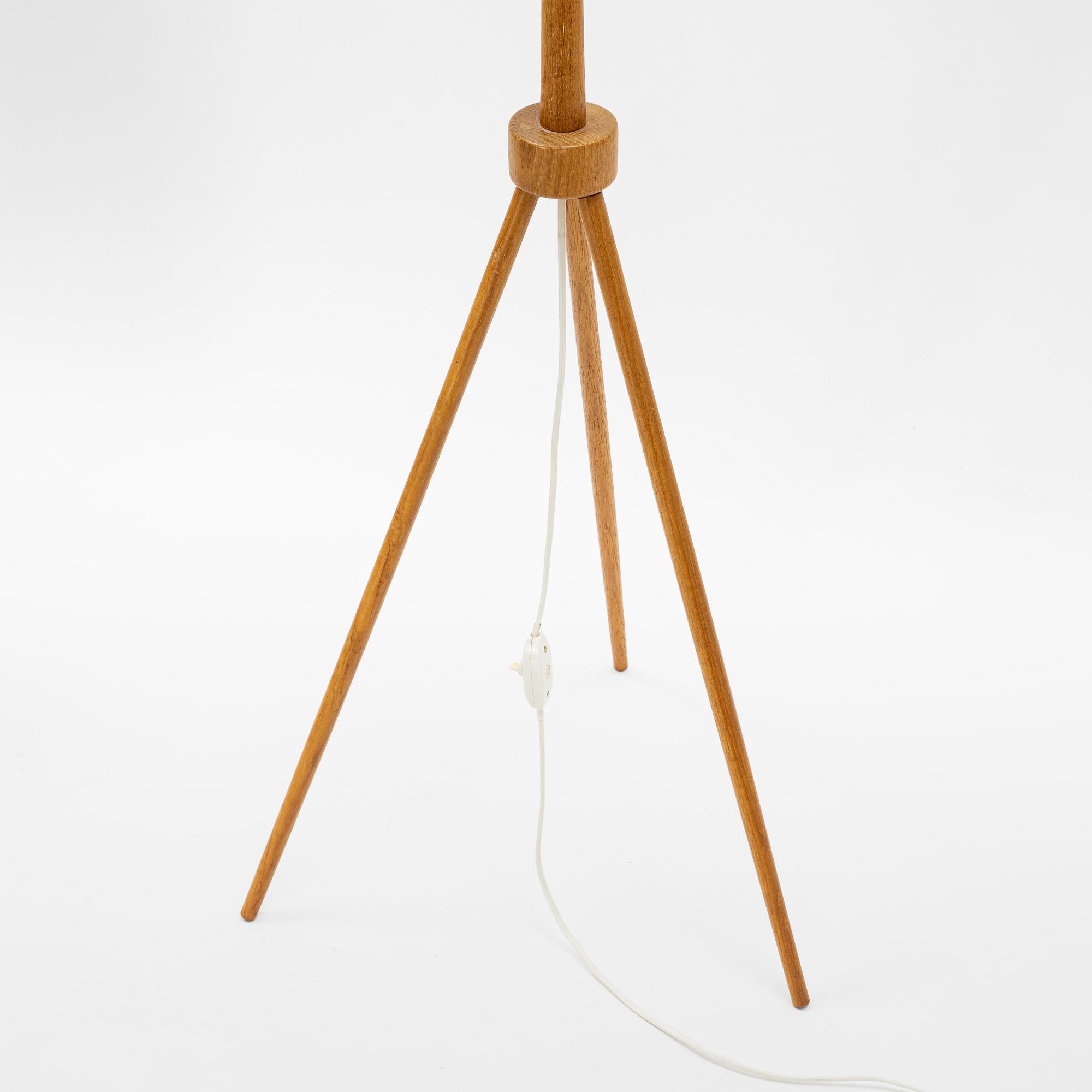 A 1960's floor lamp.