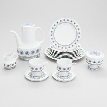 A 28 pieces of porcelain tableware by Tapio Wirkkala, model "Composition/Jääkukka" for Rosenthal, 20th cen.