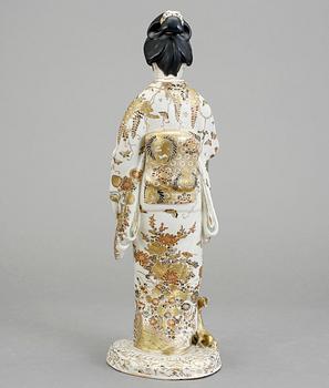 FIGURIN, porslin, Satsuma, Japan. 1900-tal.