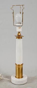 BORDSLAMPA, marmor och mässing, 1900-talets andra hälft.