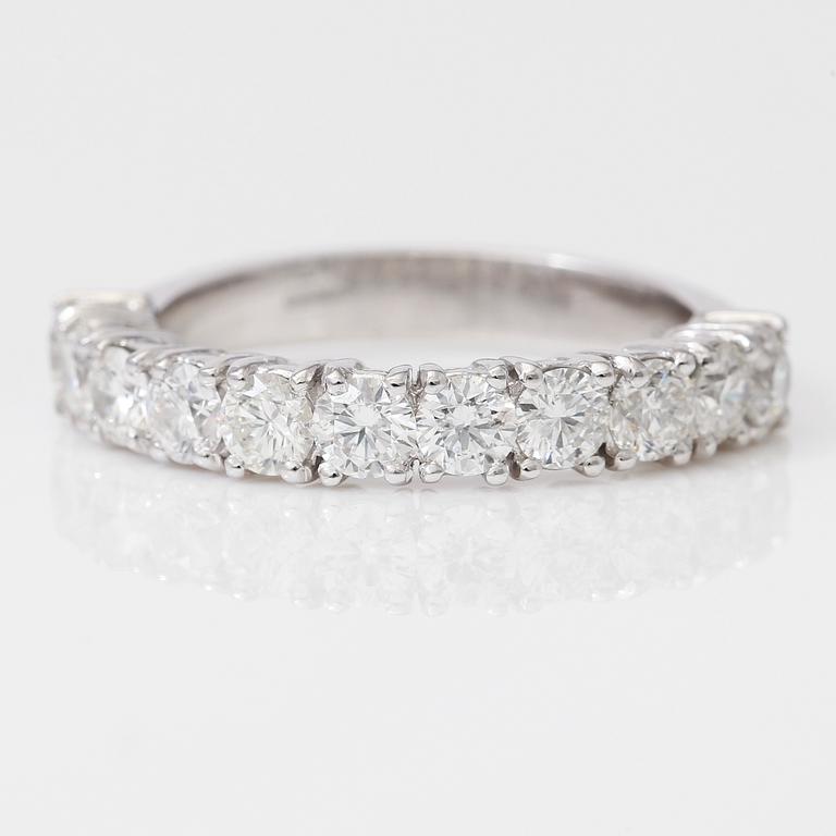 RING, briljantslipade diamanter totalt ca 1,50 ct.
