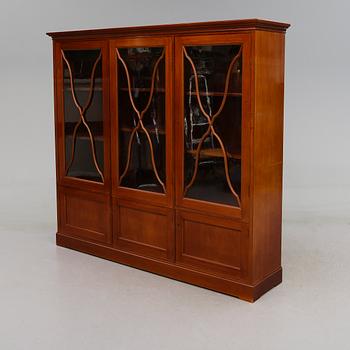 BOKSKÅP, 1900-talets första hälft.