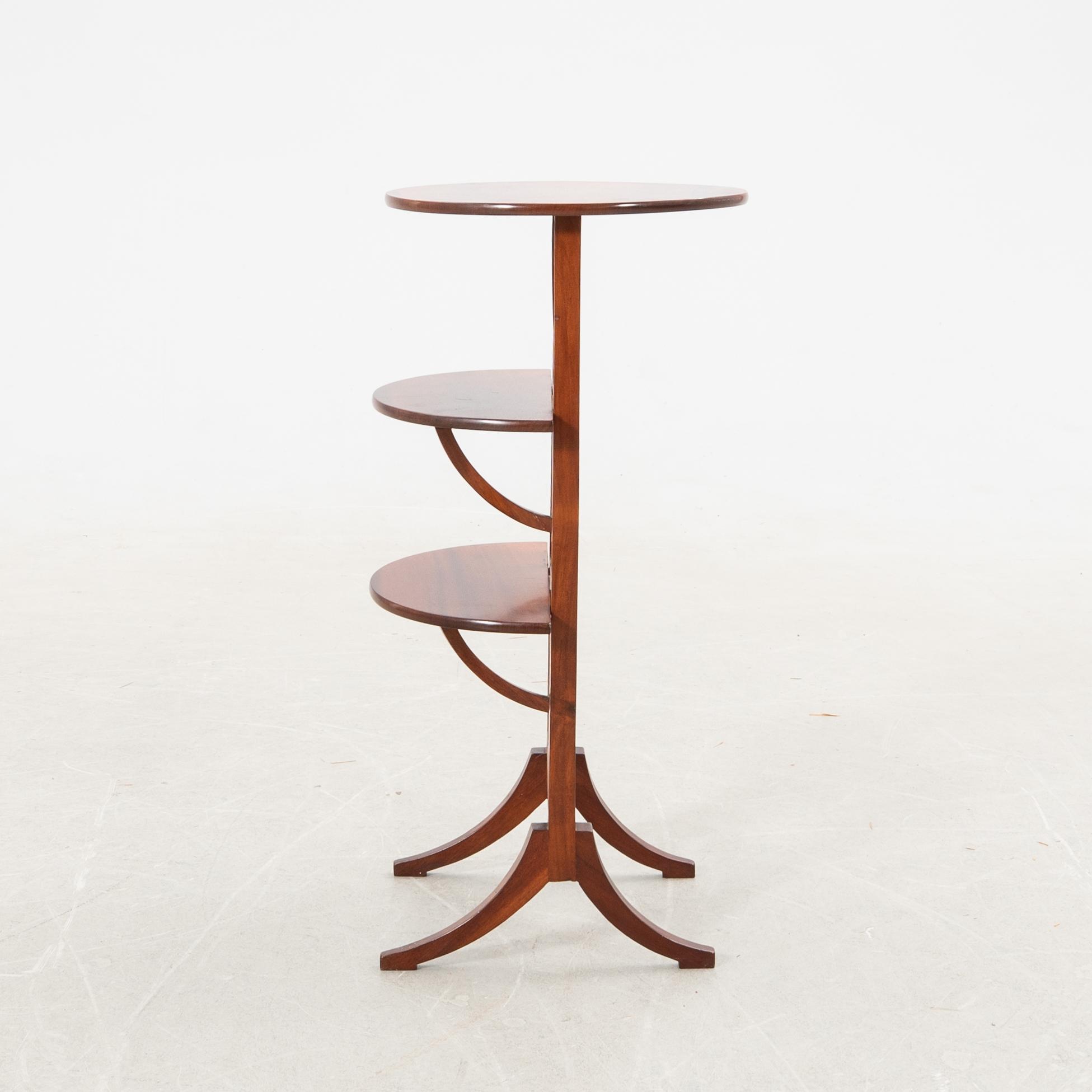 Fällbord, s.k. butterfly table England, 1800-tal.