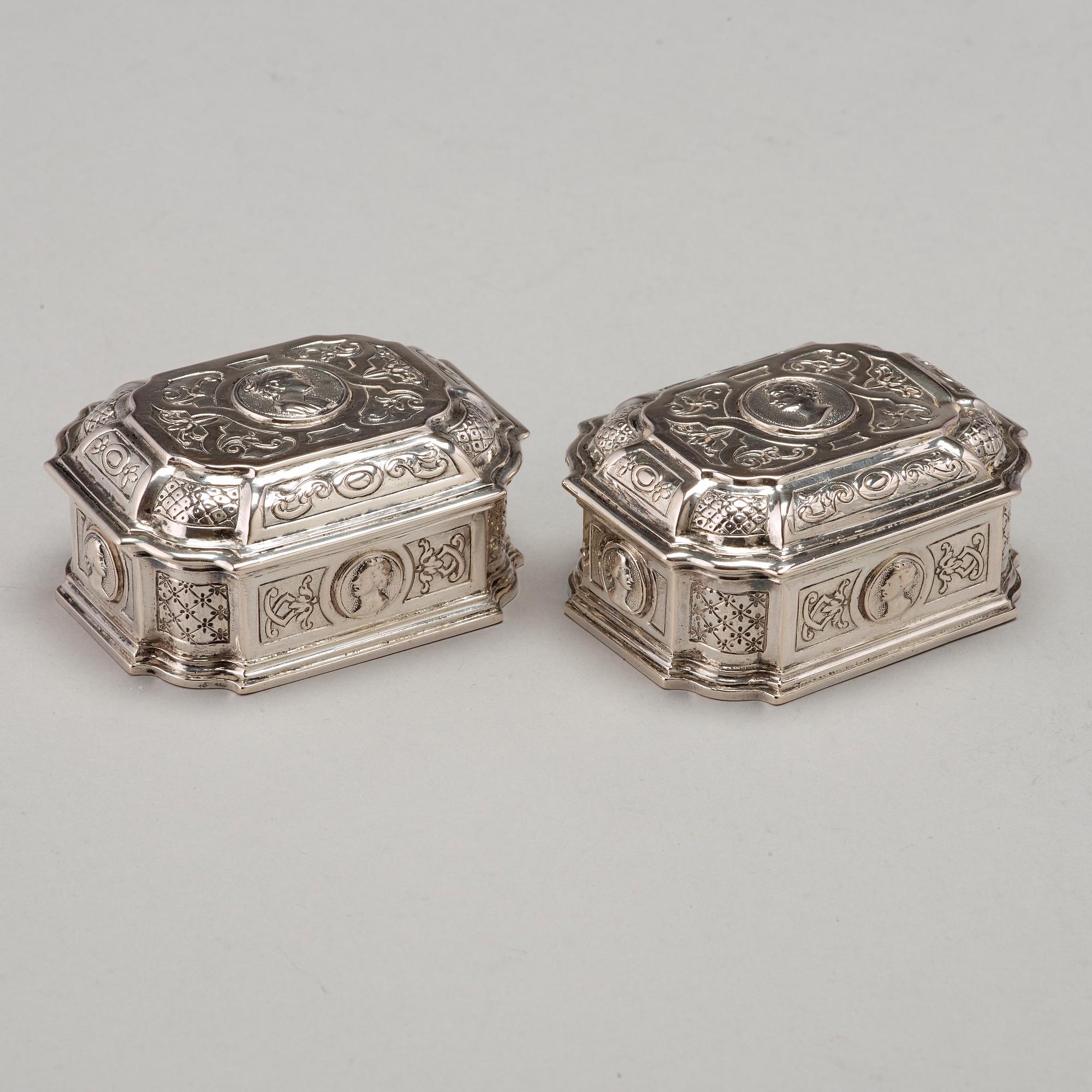 A Swedish 18th century 7 piece silver toilet service, mark of Johan Lorenz Starin, Stockholm 1736.