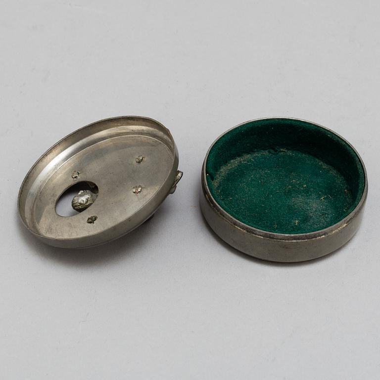 A PEWTER BUTTON BOX, 'Originell', Widerholm & Dahlberg, Eskilstuna.