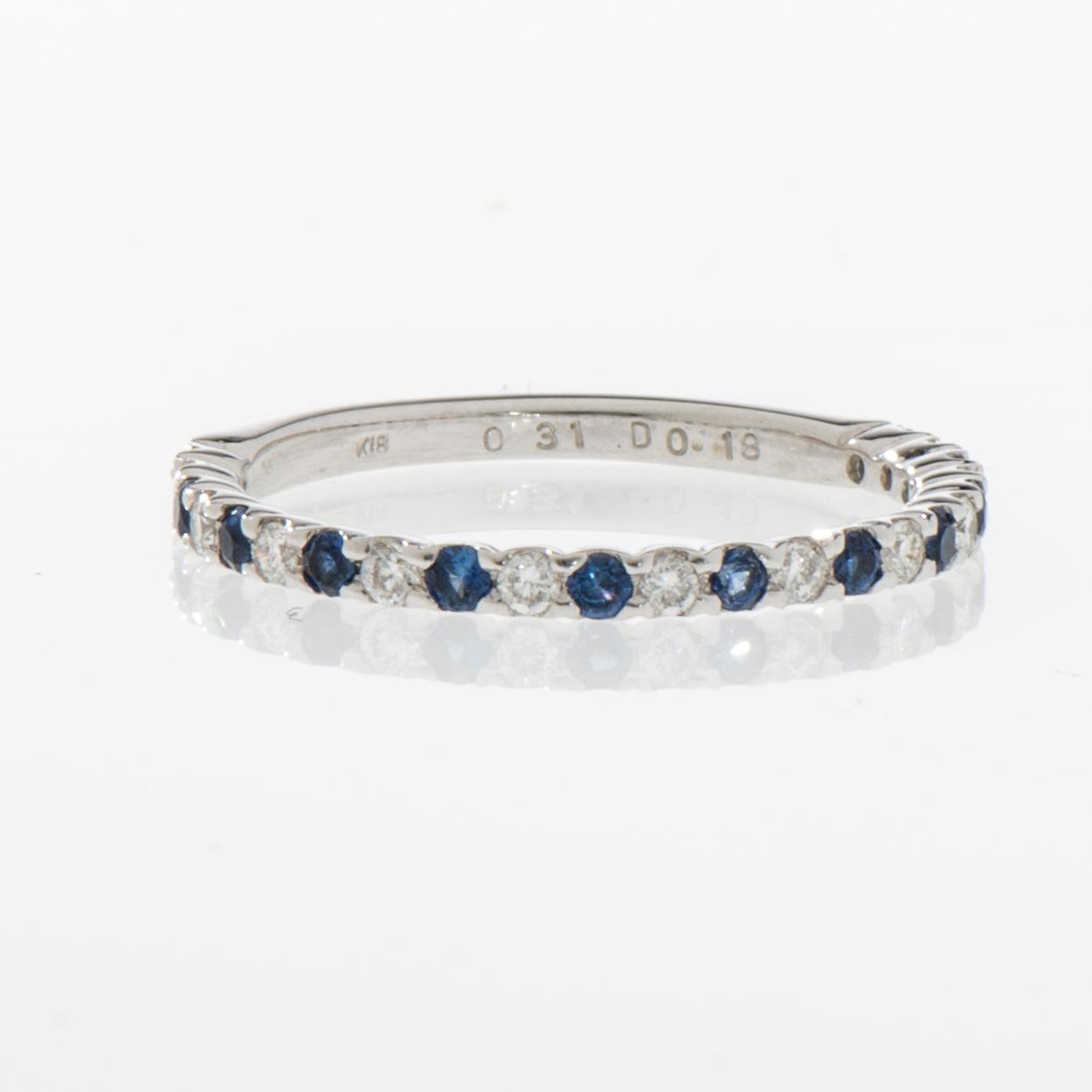 RING, 18K vitguld, diamanter 0,18 ct och safirer 0,13. Vikt 1,7 g.