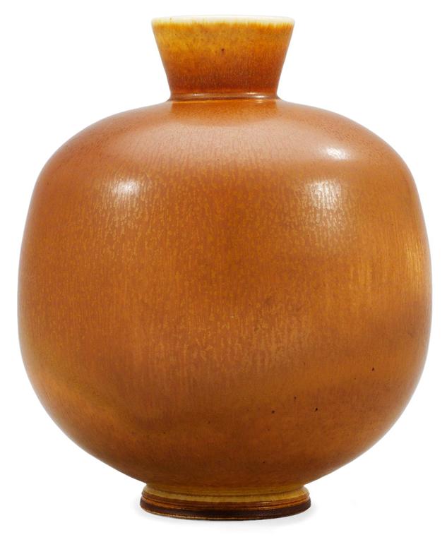 A Berndt Friberg stoneware vase, Gustavsberg studio 1976.