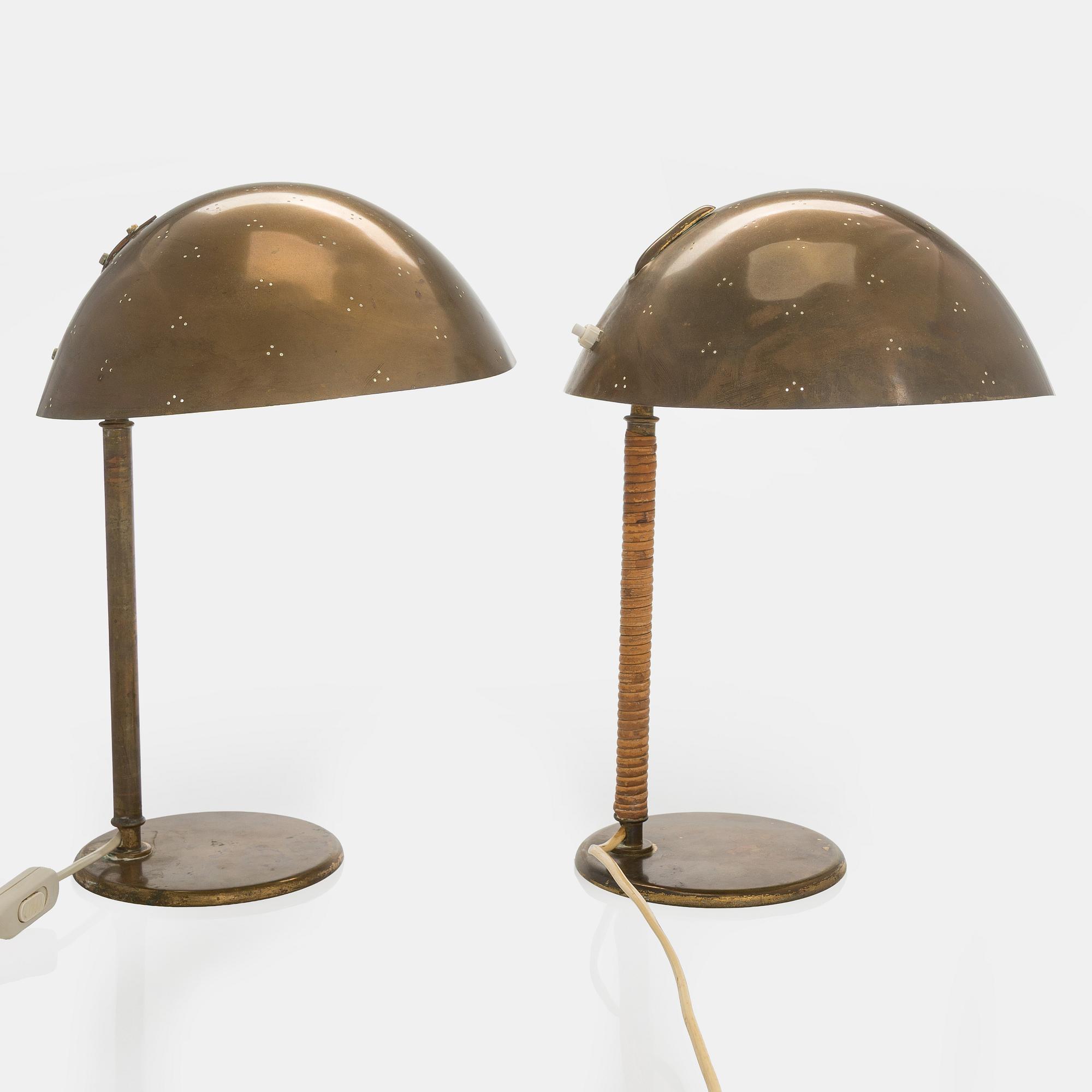 Paavo Tynell, pöytävalaisinpari, malli 9209, Taito 1900-luvun puoliväli.