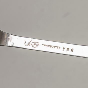 Matskedar, 5 st, silver, bl a Andreas Öhrman, Stockholm 1774, AG Herkepeus, Norrtälje 1866.