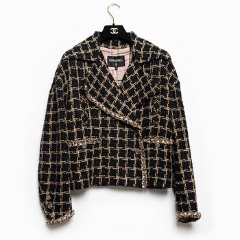 Chanel, a two-piece suit, after 2010, size Fr 38.
