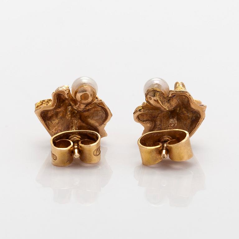 Björn Weckström, "Saana", örhängen, odlade pärlor, 14K guld. Lapponia 1976.