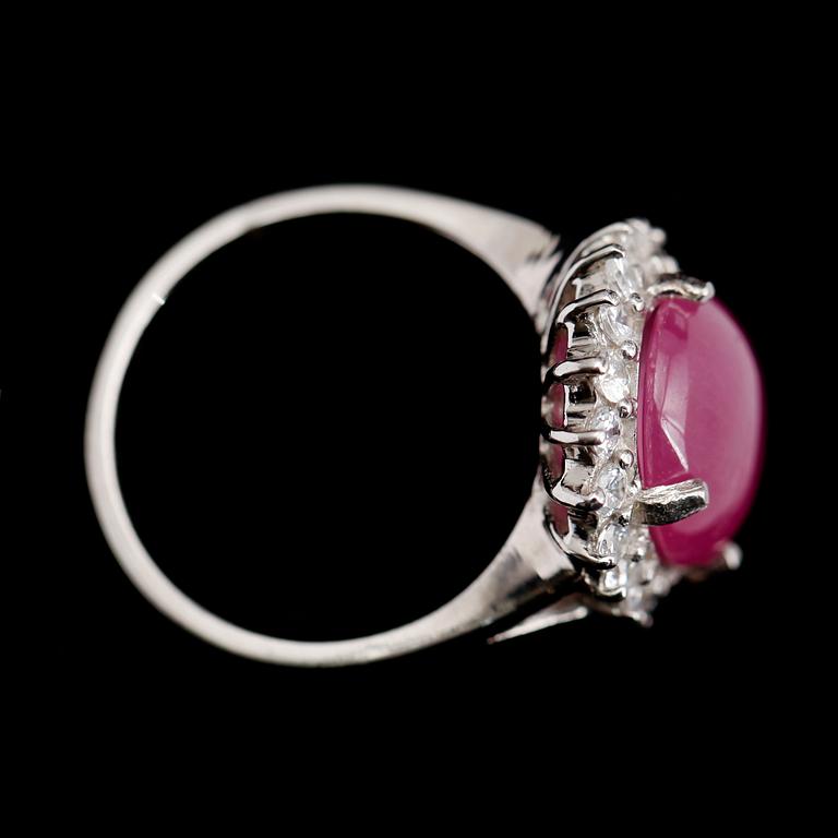 RING, silver, rubin ca 5,50 ct.