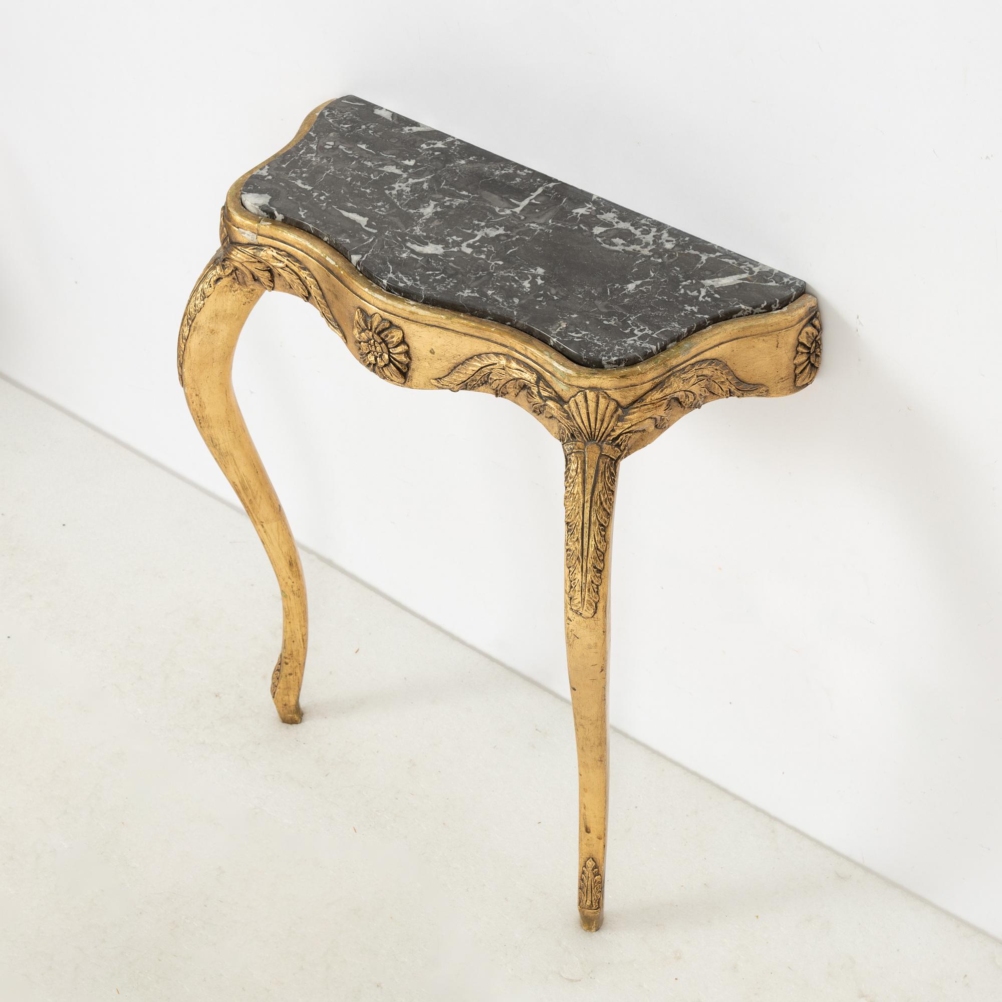 Spegel med konsolbord, rokokostil, omkring 1900-talets mitt.