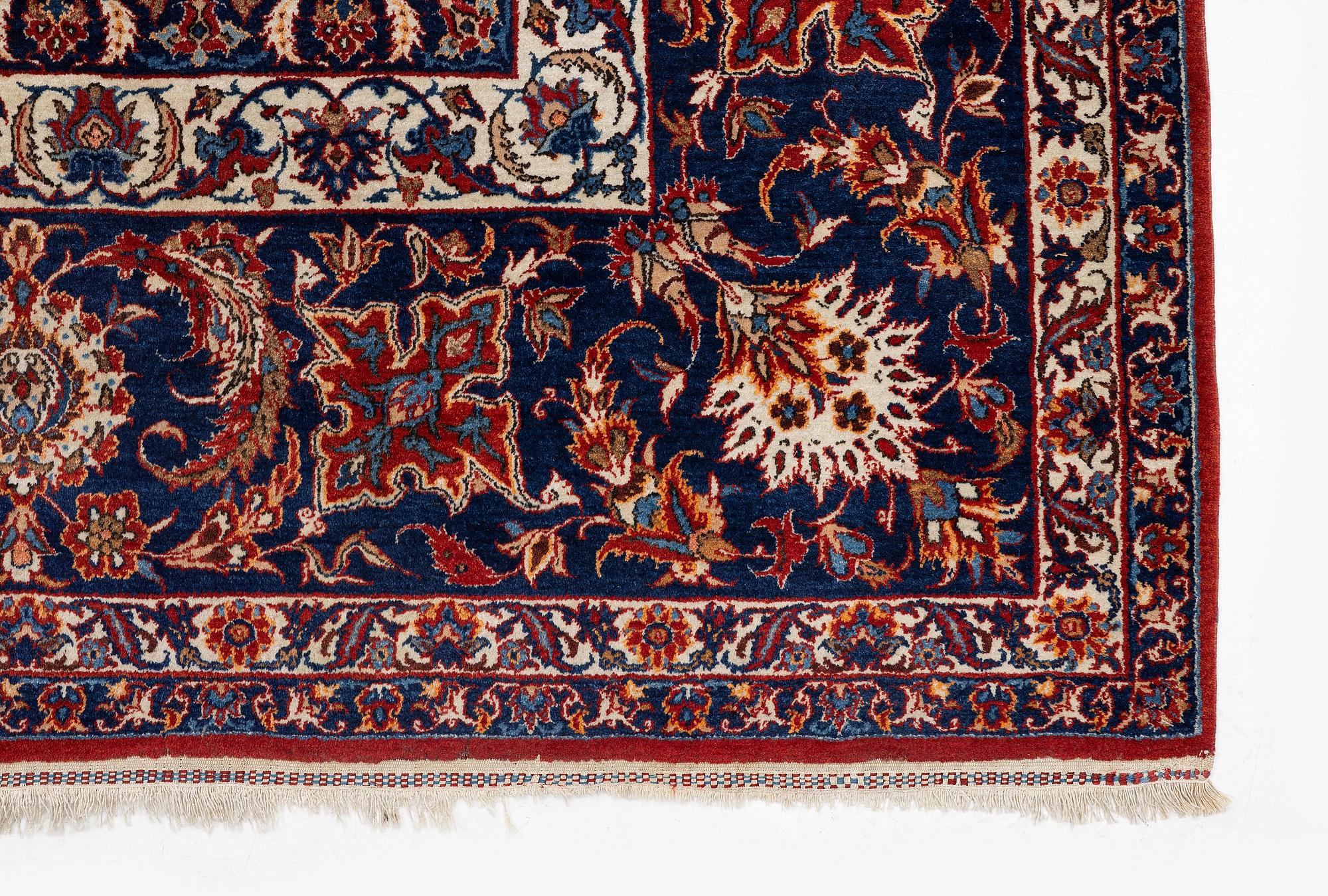 An antique Isfahan, Central Persia, dated 1283 (1903-04), c. 486 x 319 cm.