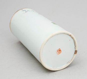 PENSELVAS, porslin, Kina.