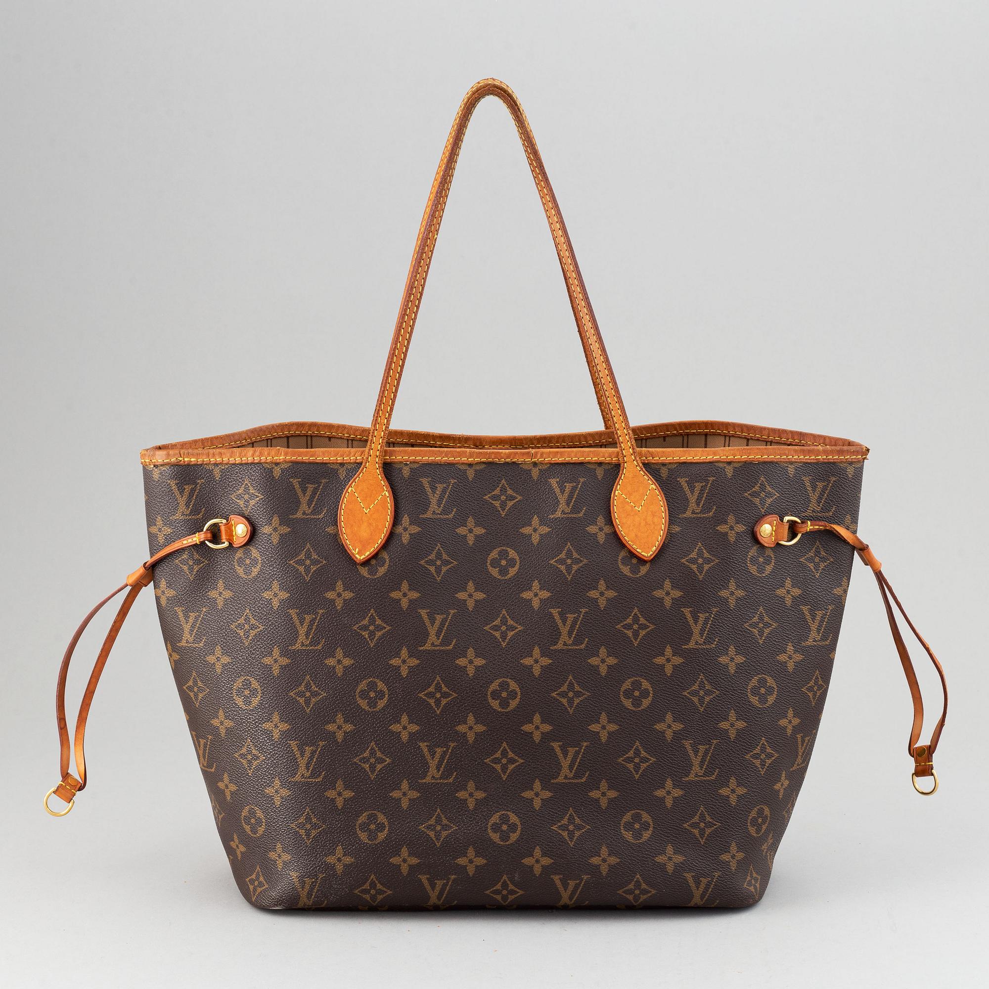 Louis Vuitton, 'Neverfull MM'.