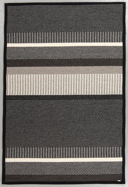 A RUG, flat weave, ca 200 x 130 cm.