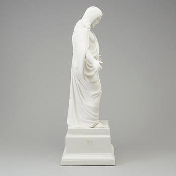 SKULPTUR på SOCKEL, biskviporslin. Gustafsberg, 1925.