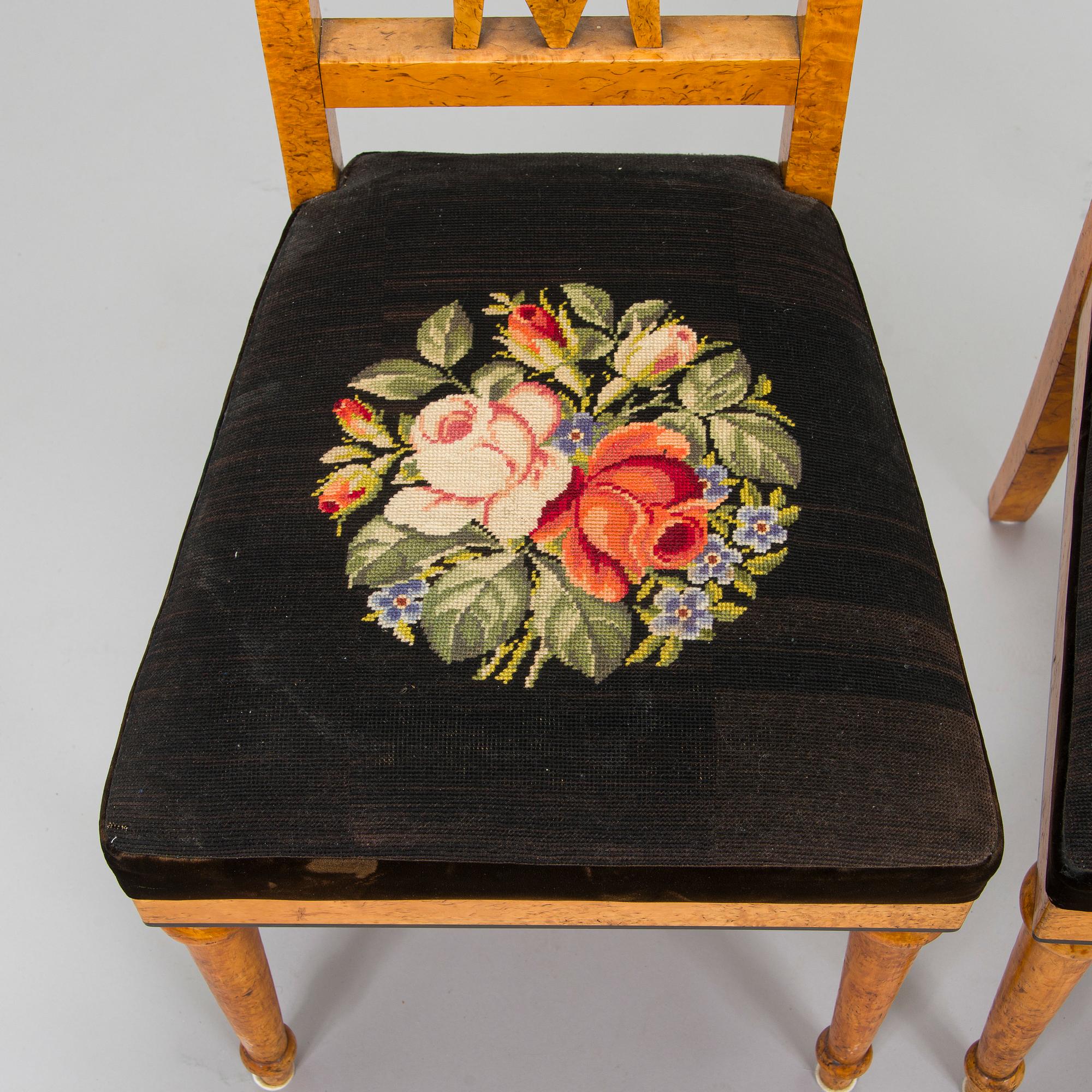 A pair of early-20th century chairs.