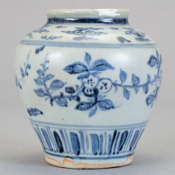 URNA, porslin, Kina, Ming (1368-1644).