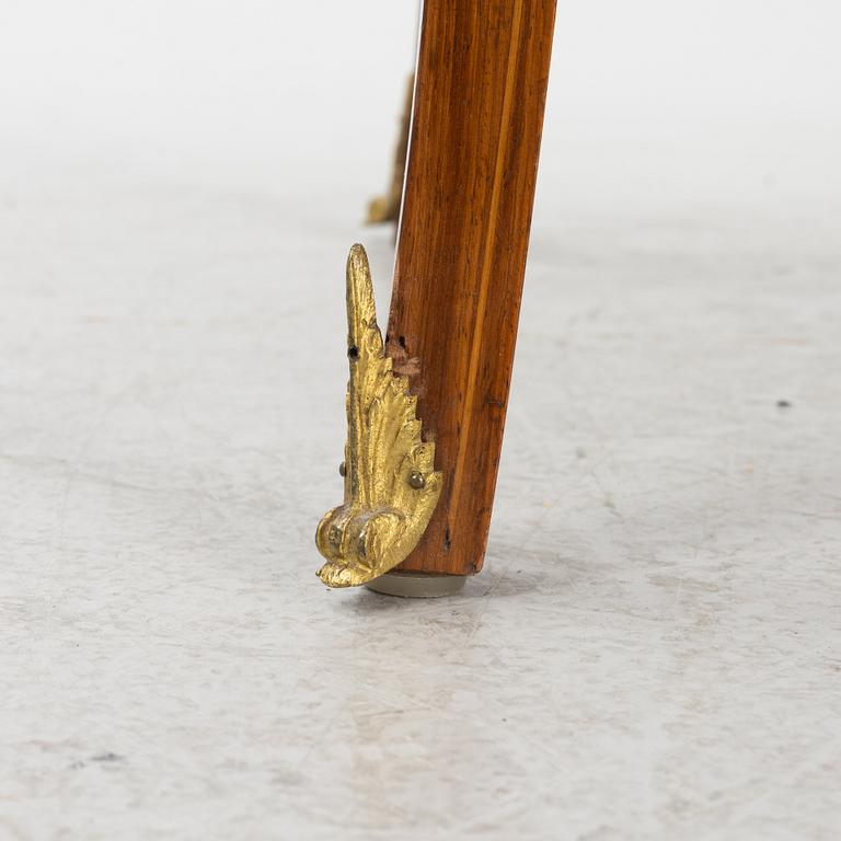 Bord, rokokostil, 1900-talets början.