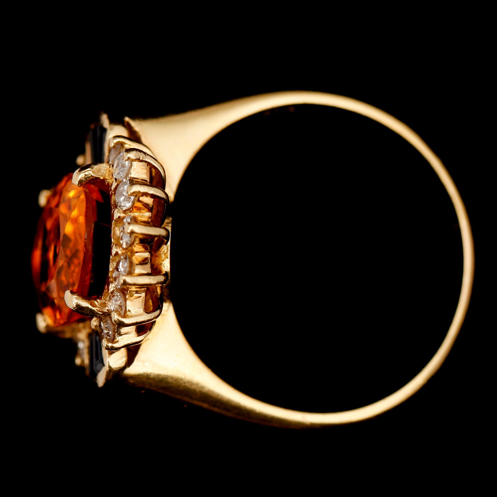 RING, 18 k guld, med citrin, safirer och briljanter.