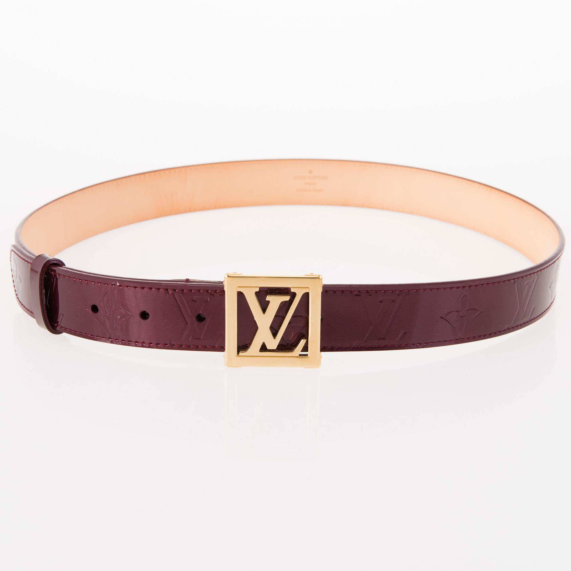 Louis Vuitton Vernis Patent Belt in Deep Bordeaux with Gold LV Buckle cinturon-vernis-louis-vuitton-  main image 3