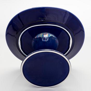 Birger Kaipiainen, a footed 'Florence´ ceramic dish, marked Birger Kaipiainen, Arabia Finland.