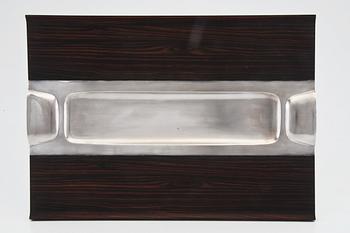 Tapio Wirkkala, A TRAY.