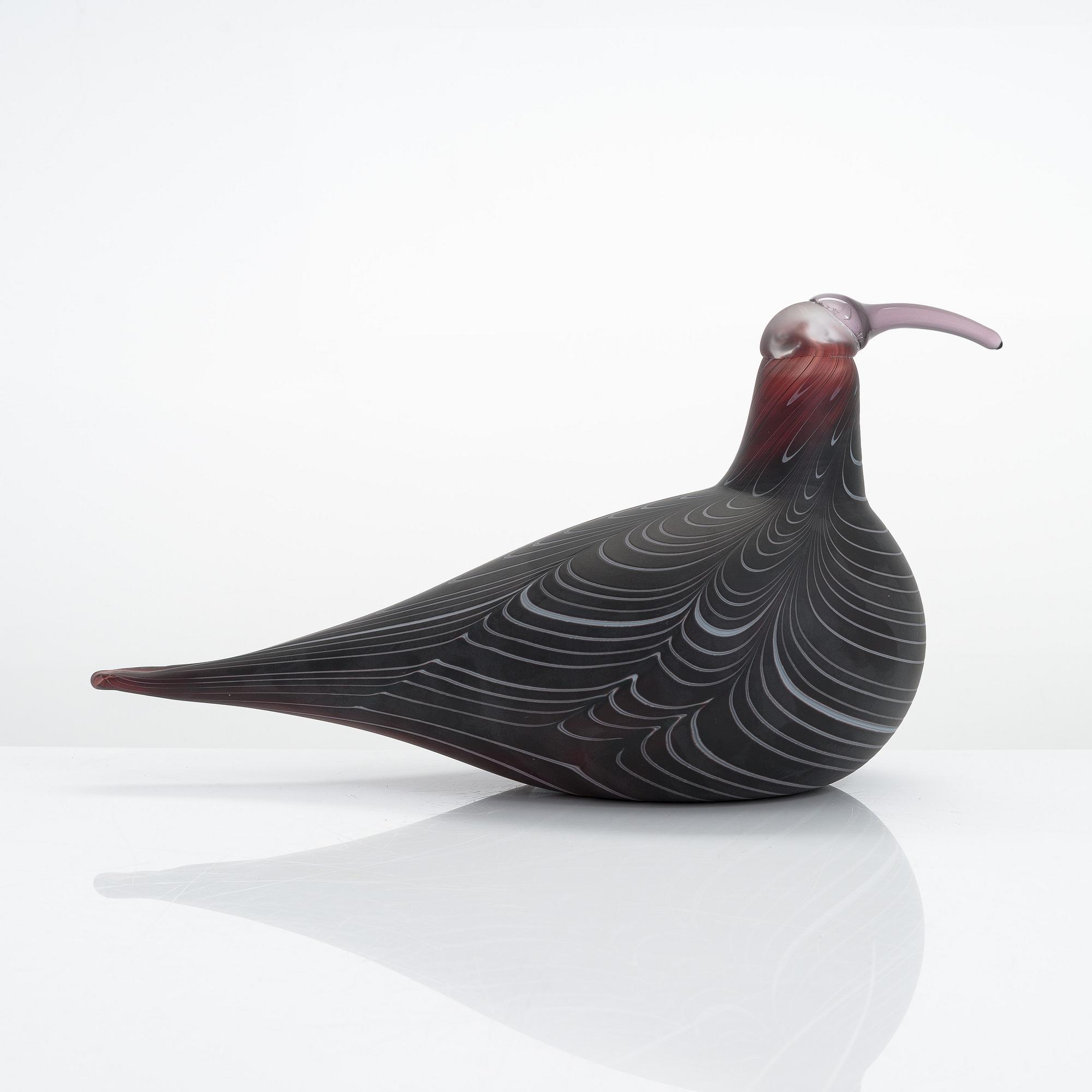 Oiva Toikka, a glass sculpture signed O. Toikka Nuutajärvi.