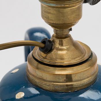 Alfred William Finch, an oil lamp bow, around 1900 by Iris Finland.