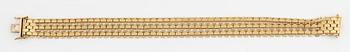 18K gold bracelet.