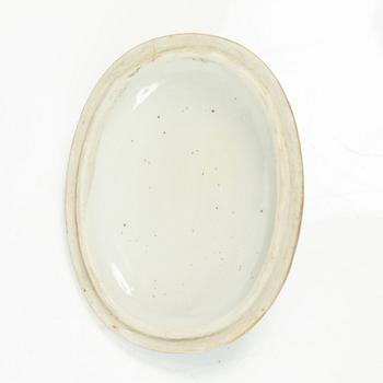 Smörterrin med lock och fat, Kina, Qing dynastin, Qianlong (1736-95).