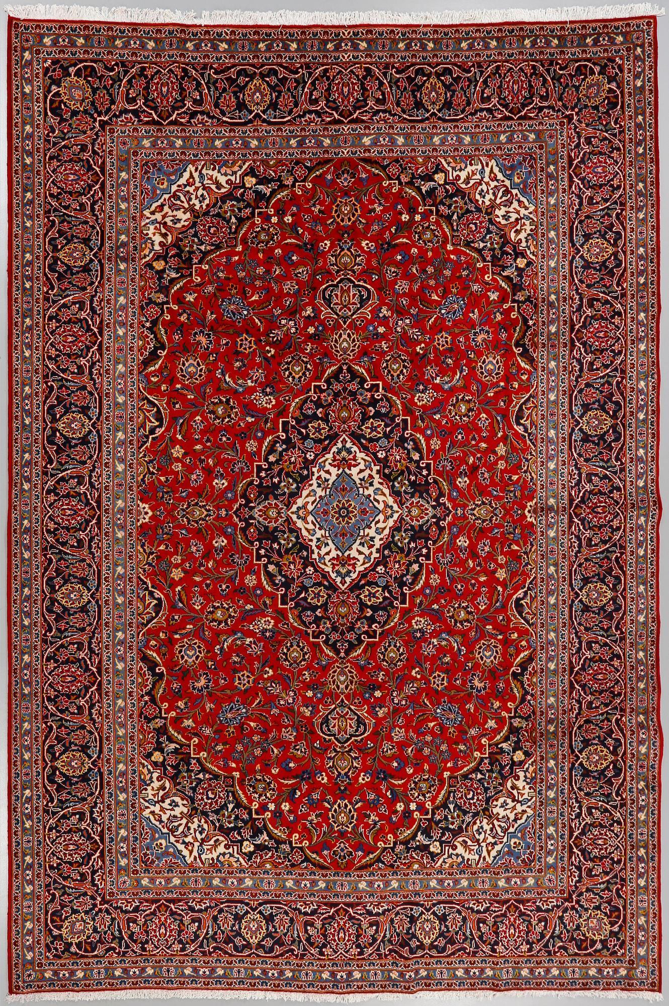 MATTA, Keshan, ca 390x290 cm.