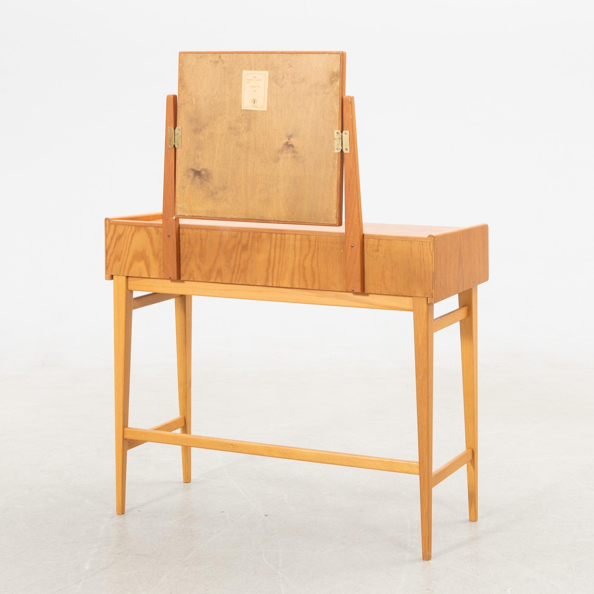 Dressing table model 471 Fröseke Nybrofabriken 1960s.
