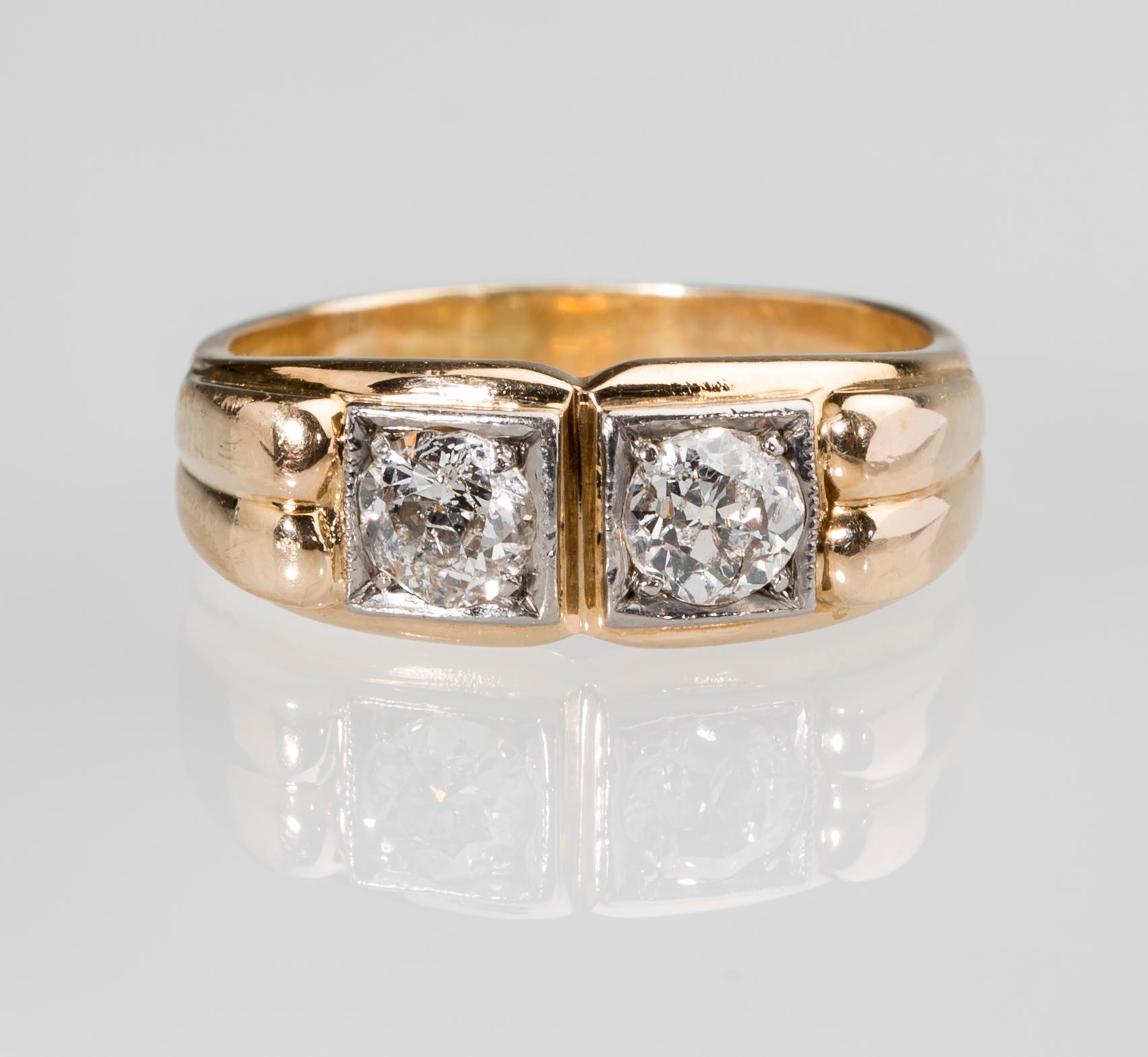 RING, 14 k guld med gammalslipade diamanter, totalt ca 0.80 ct. Vikt ca 8 g.