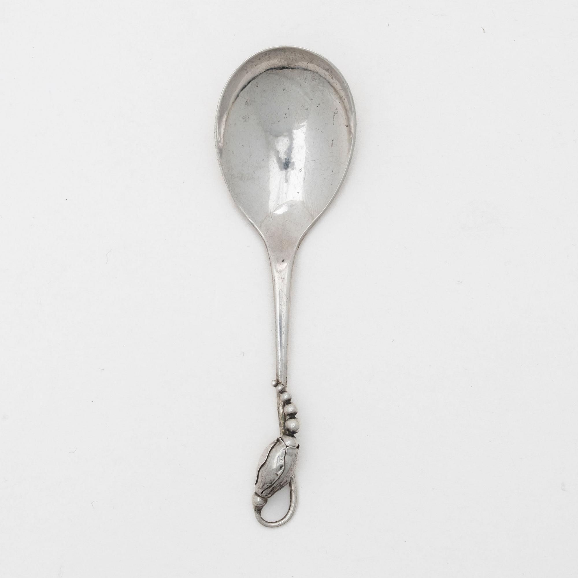 Georg Jensen, serveringssked, silver, "Magnolia / Blossom", Danmark 1927.