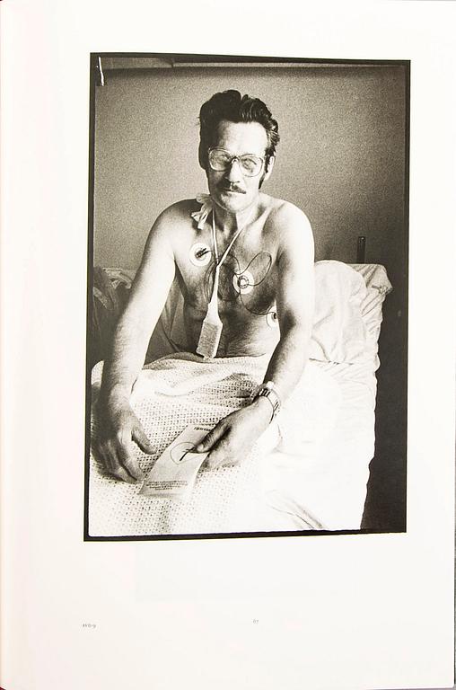 Walter Hirsch, a book and a signed and numbered photography 17/33.