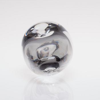 Timo Sarpaneva, A GLASS SCULPTURE.