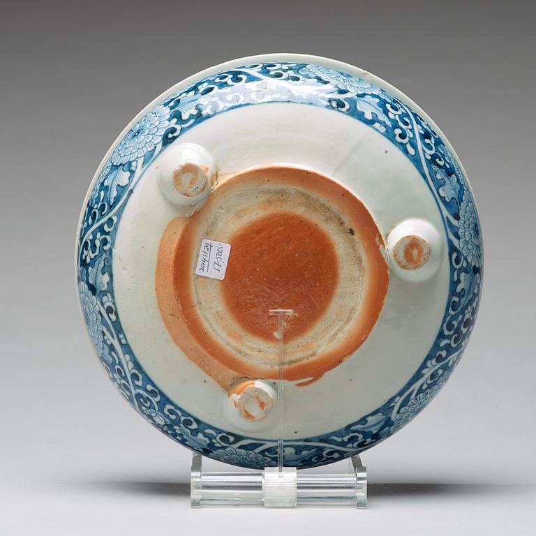 A blue and white censer, Qing dynasty, 18th Century.