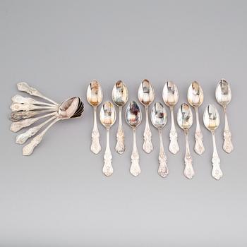 MOCKASKEDAR, 18 st, silver, CG Hallberg, Stockholm 1940-tal. Vikt ca 236 gram.