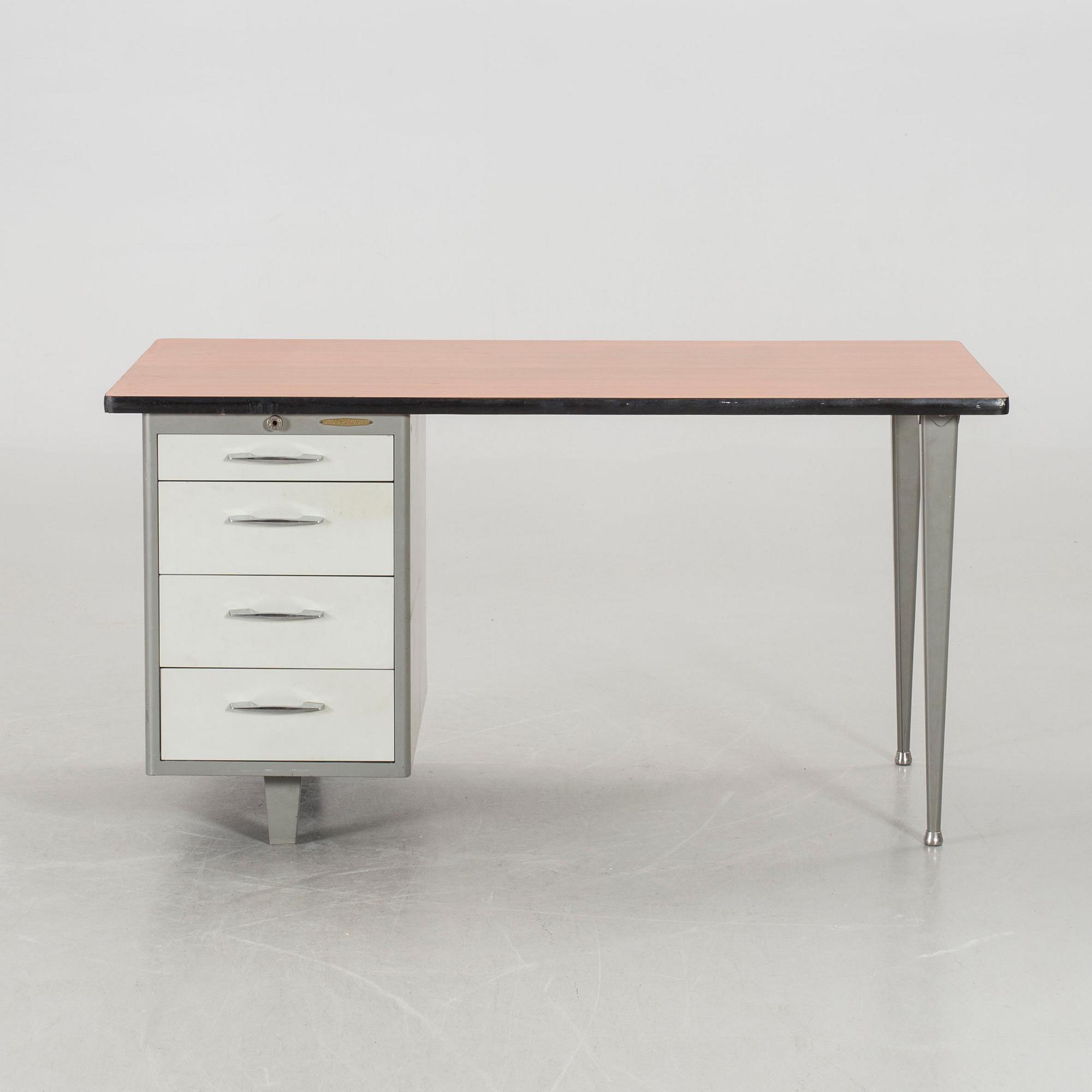 INDUSTRISKRIVBORD, metall, Kontorsmöbler Verkstads AB Lindqvist Motala.