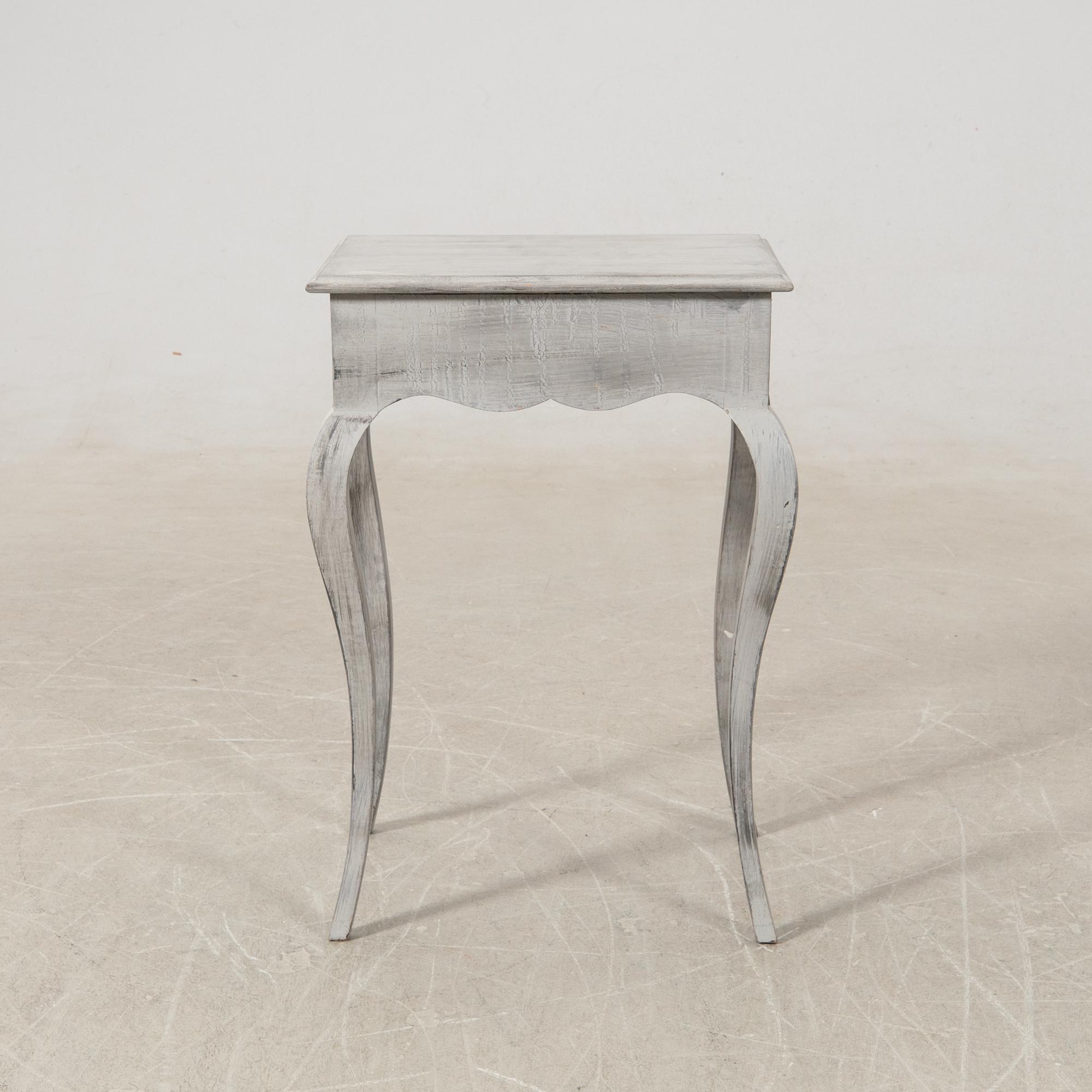 Bord 1900-talets första hälft.