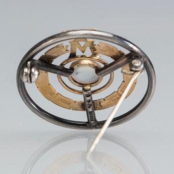 MÄRKE/BROSCH, Motormännens riksförbund, silver och 18k guld. Tot 6,5 g.